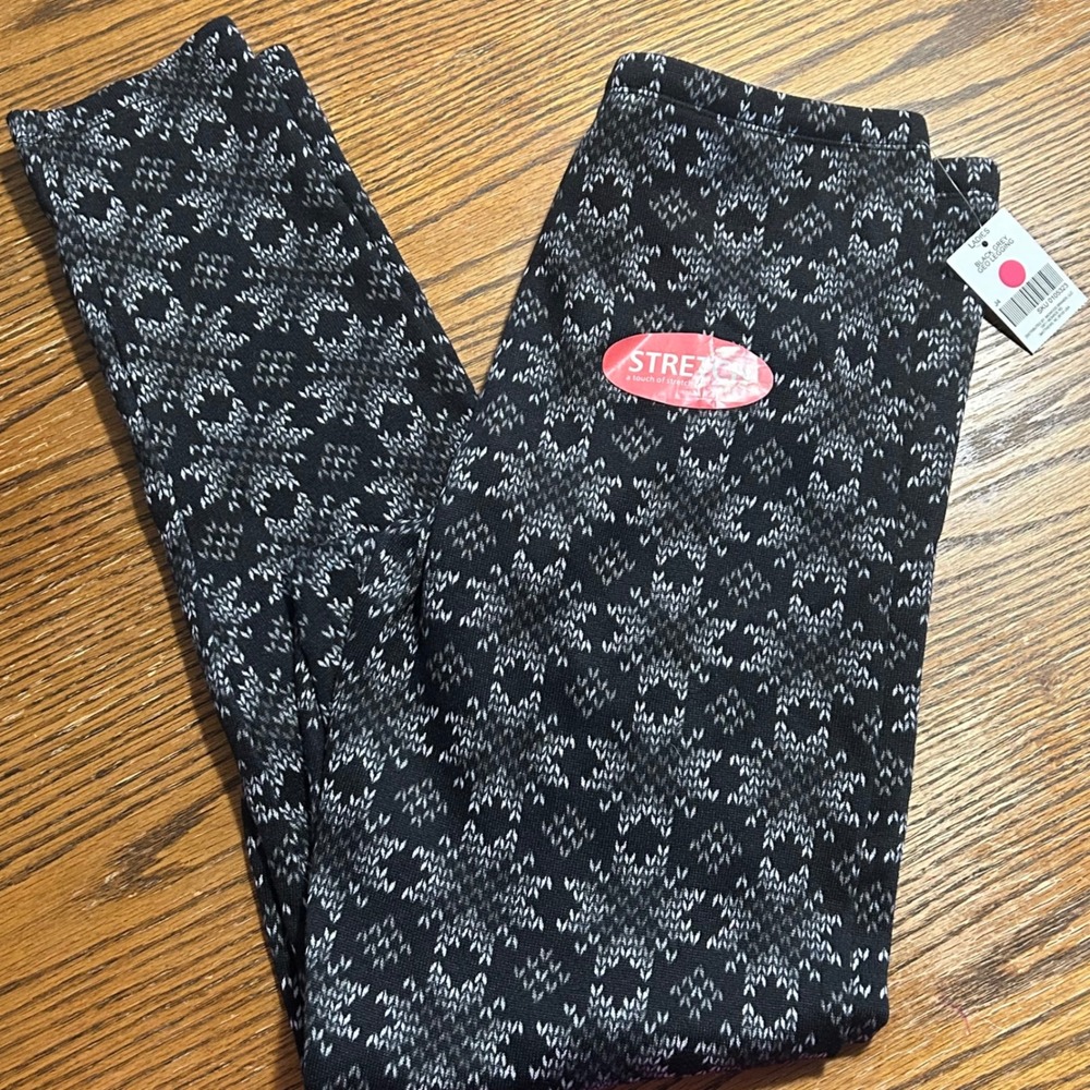Mix & Co.‎ Women's Black Grey Geometric Knit Stretch Leggings Large NWT